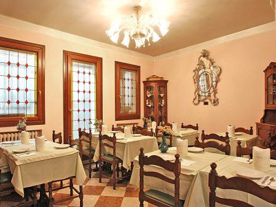 Fontana Hotel Venecia