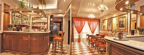 Fontana Hotel Venecia
