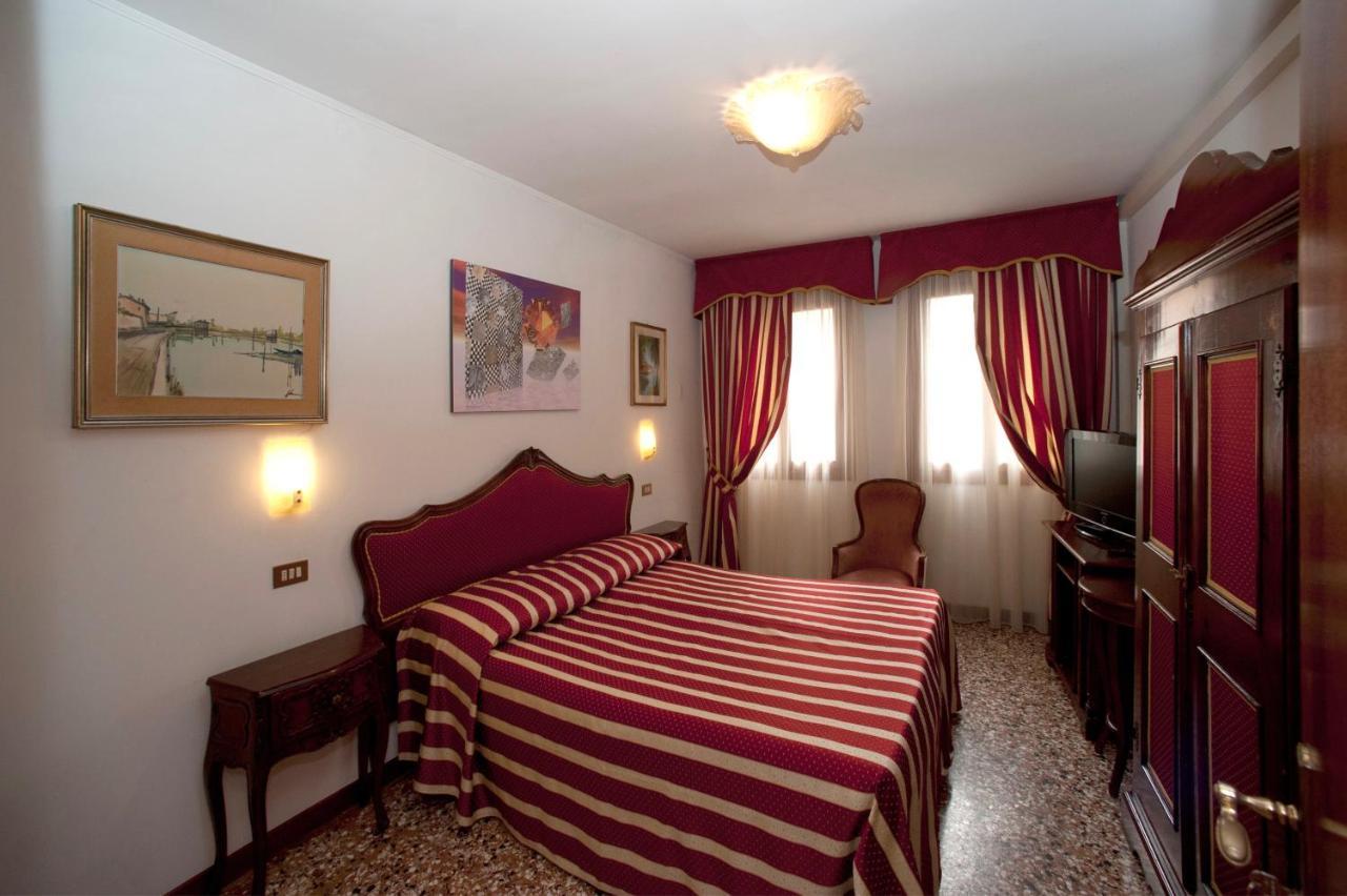 Fontana 3* Venecia